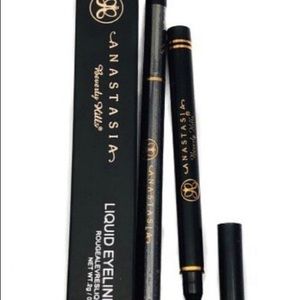 Anastasia Beverly hill eyeliner